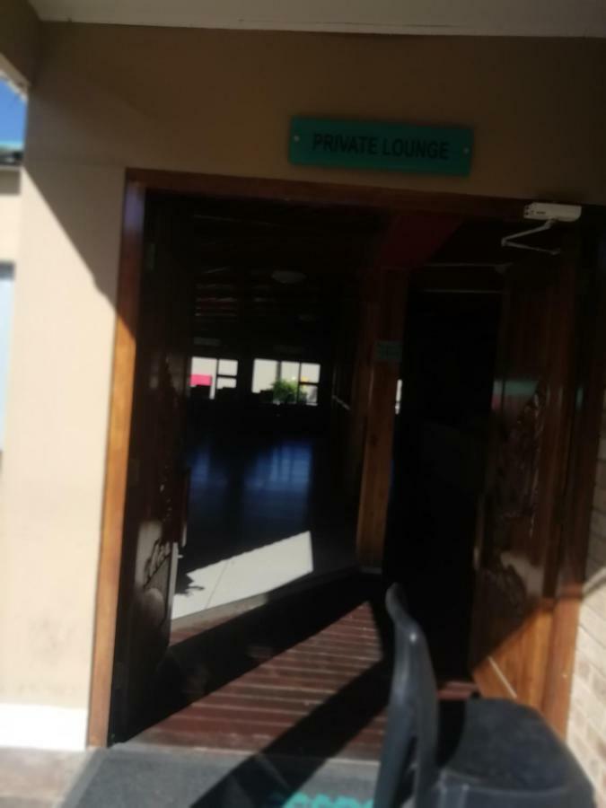 Hemmingways Bed & Breakfast King William's Town Bagian luar foto