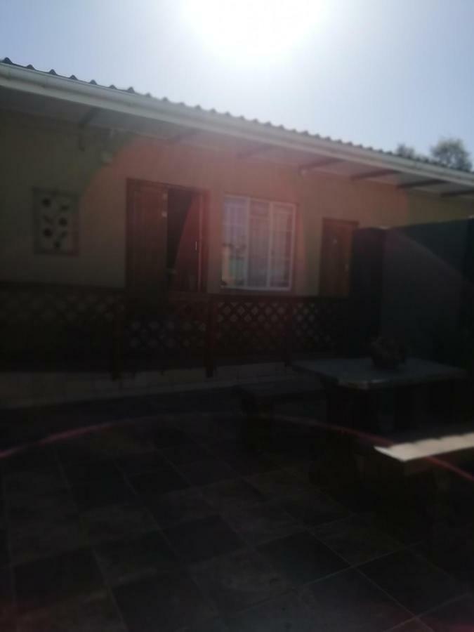 Hemmingways Bed & Breakfast King William's Town Bagian luar foto