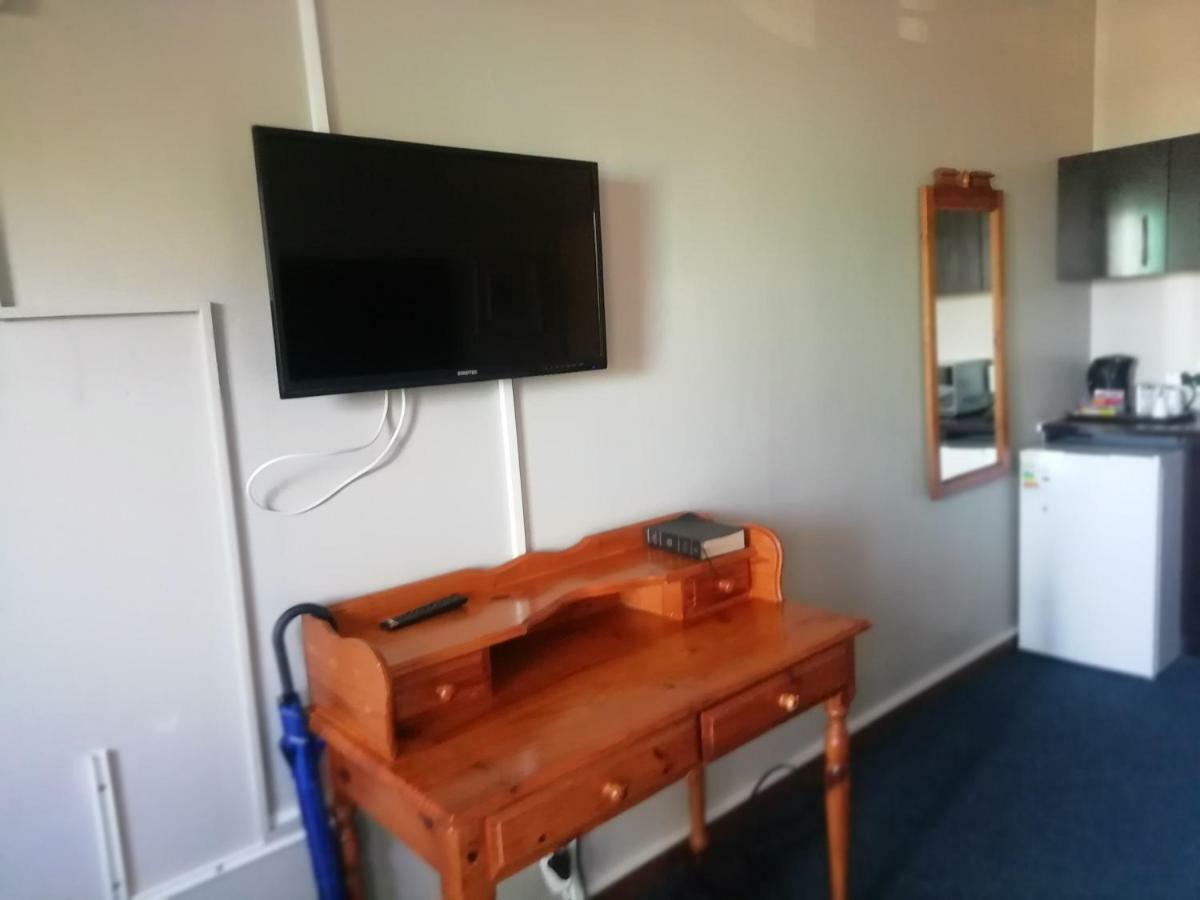 Hemmingways Bed & Breakfast King William's Town Bagian luar foto